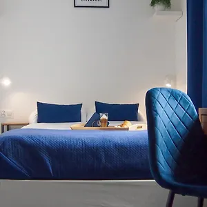 Bed & Breakfast Mile Airport & Parking Dlugoterminowy, Gdansk